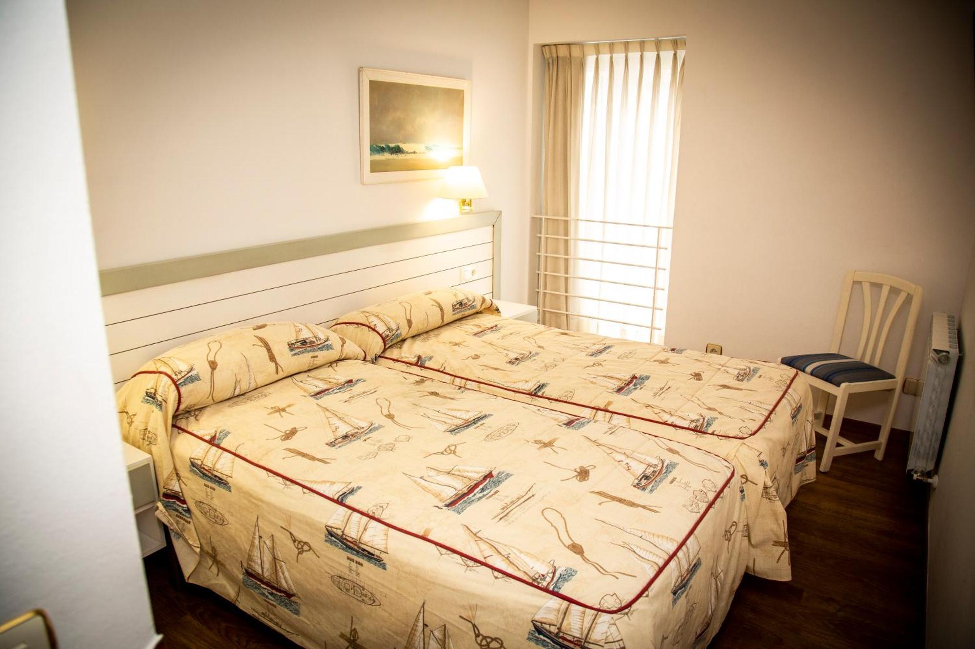 Isabel - Suarez Inclan 38 Hotel Cudillero Værelse billede