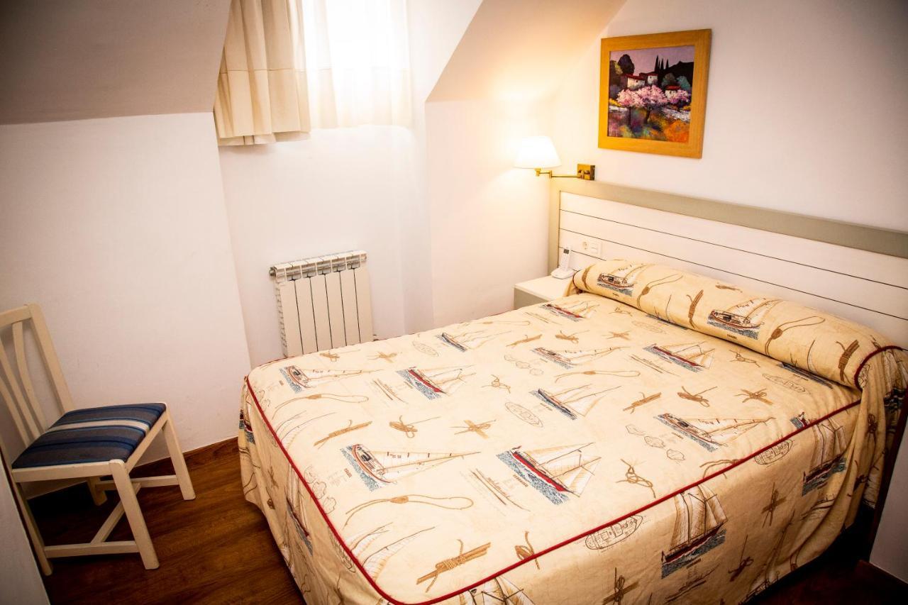 Isabel - Suarez Inclan 38 Hotel Cudillero Eksteriør billede