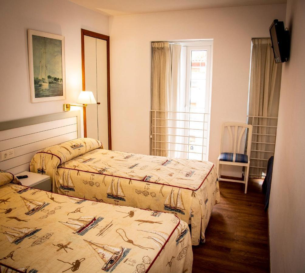 Isabel - Suarez Inclan 38 Hotel Cudillero Eksteriør billede